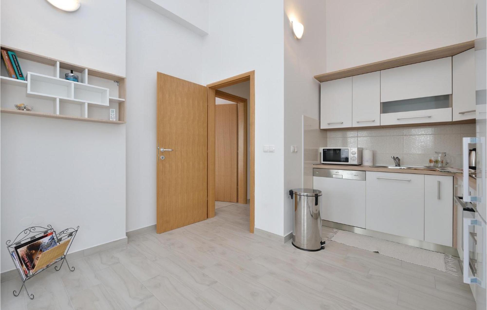 Nice Apartment In Vrsi-Mulo With Wifi Εξωτερικό φωτογραφία