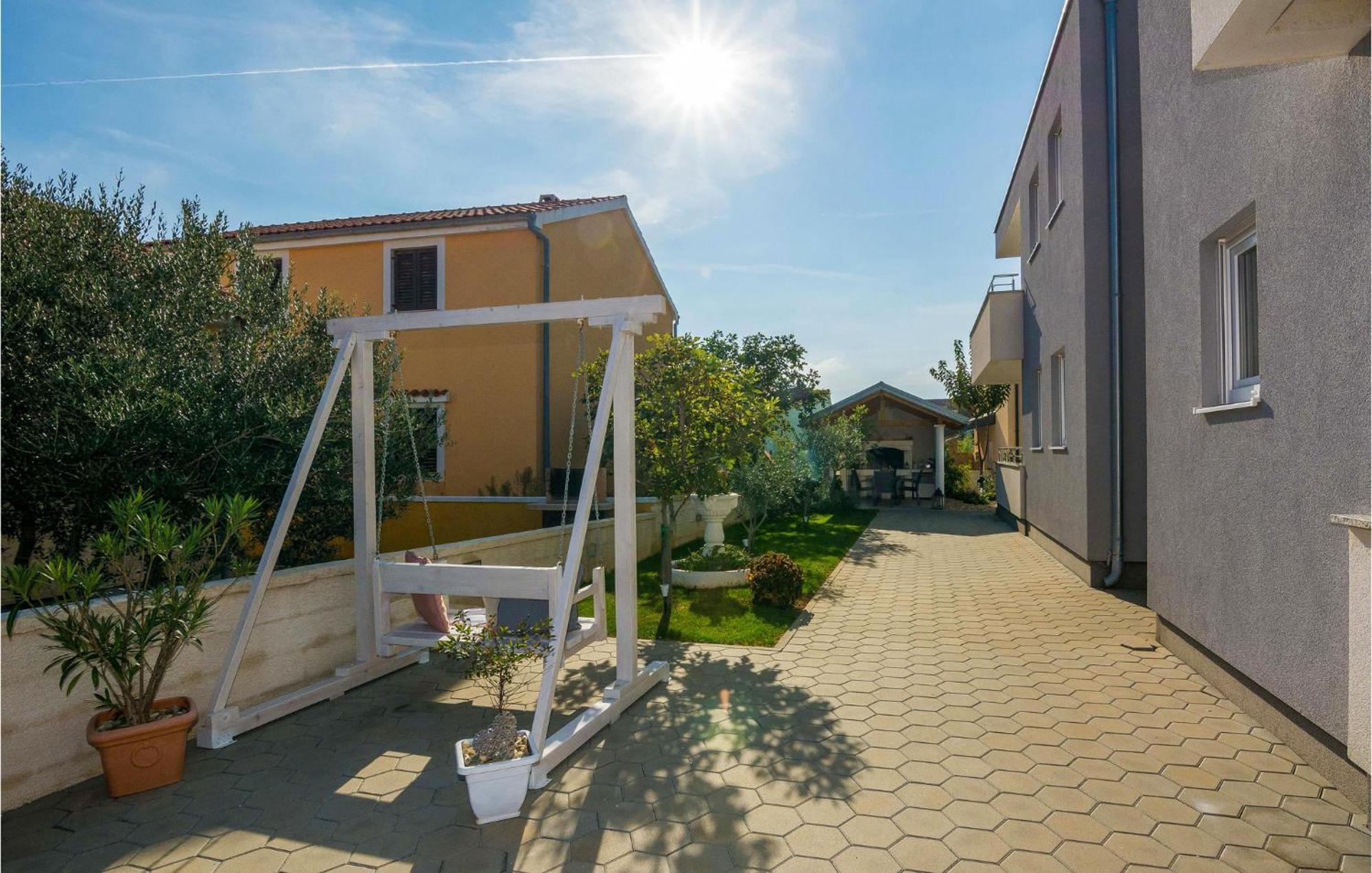 Nice Apartment In Vrsi-Mulo With Wifi Εξωτερικό φωτογραφία